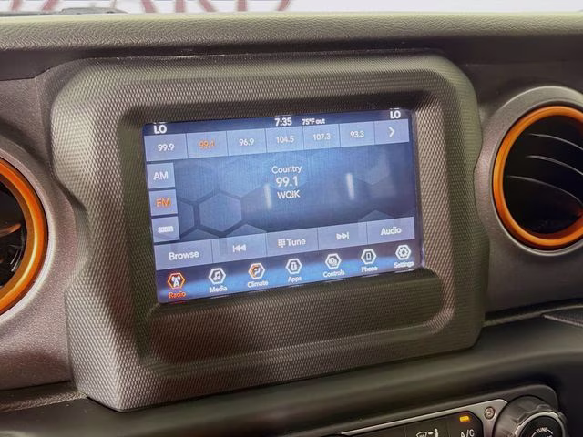 2021 Crystal Metallic Jeep Gladiator Mojave 4X4 Truck