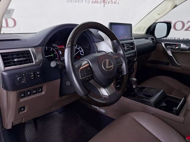 2023 White Pearl Lexus GX 460 Luxury 4X4 SUV