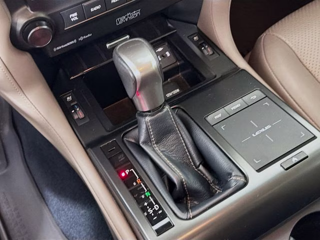 2023 White Pearl Lexus GX 460 Luxury 4X4 SUV