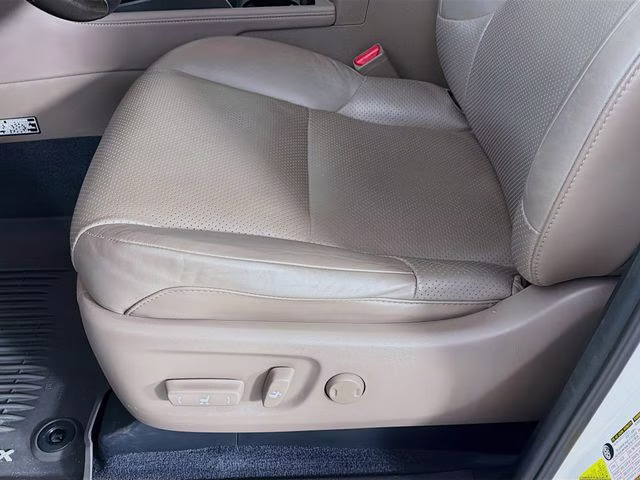 2023 White Pearl Lexus GX 460 Luxury 4X4 SUV