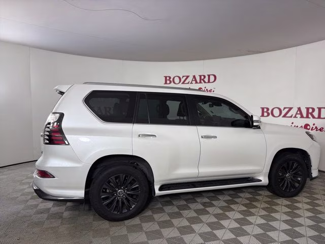 2023 White Pearl Lexus GX 460 Luxury 4X4 SUV
