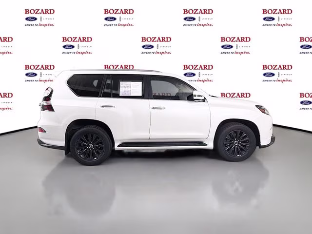 2023 White Pearl Lexus GX 460 Luxury 4X4 SUV
