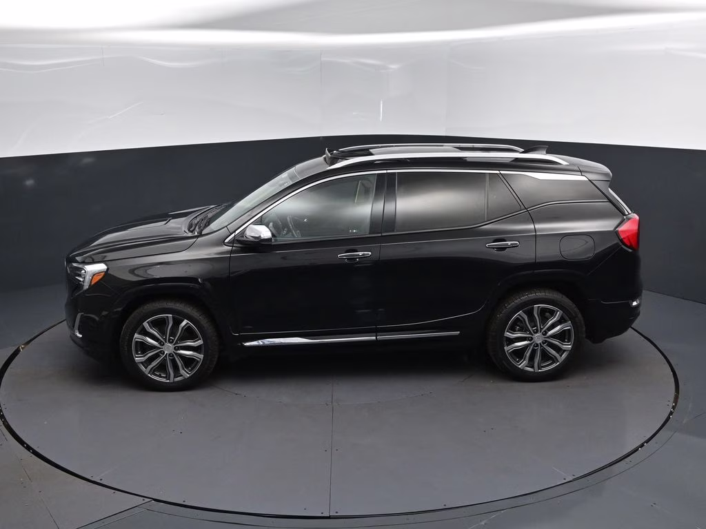 2018 Ebony Twilight Metallic GMC Terrain Denali FWD SUV