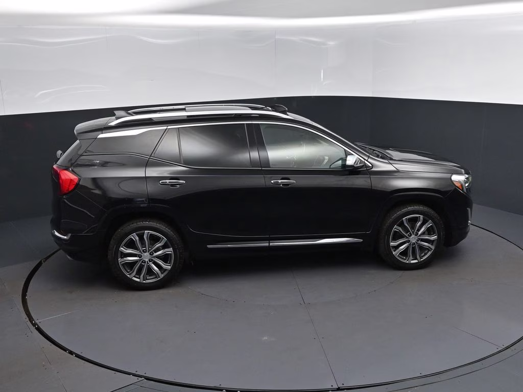 2018 Ebony Twilight Metallic GMC Terrain Denali FWD SUV