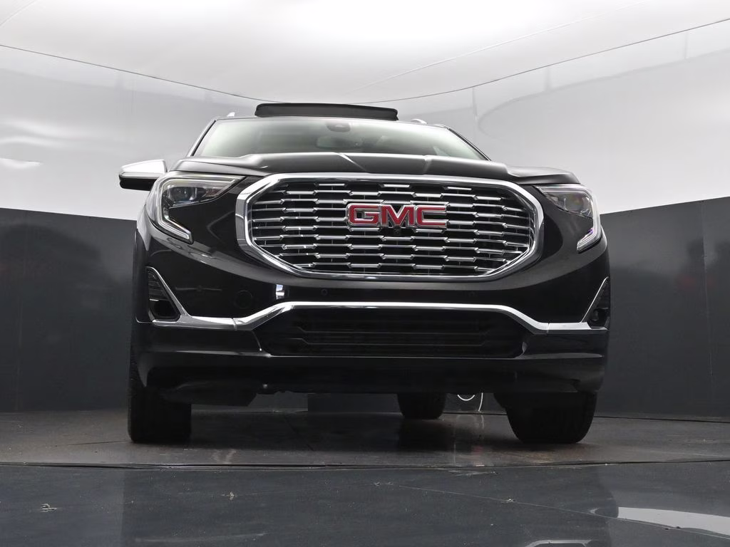 2018 Ebony Twilight Metallic GMC Terrain Denali FWD SUV