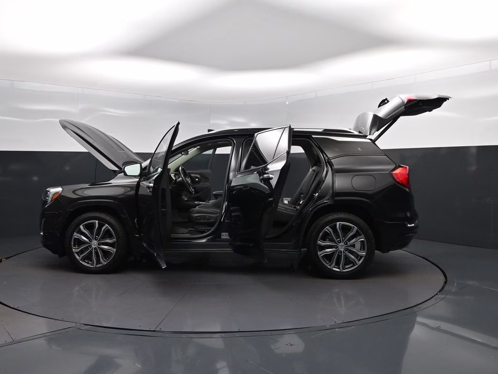 2018 Ebony Twilight Metallic GMC Terrain Denali FWD SUV