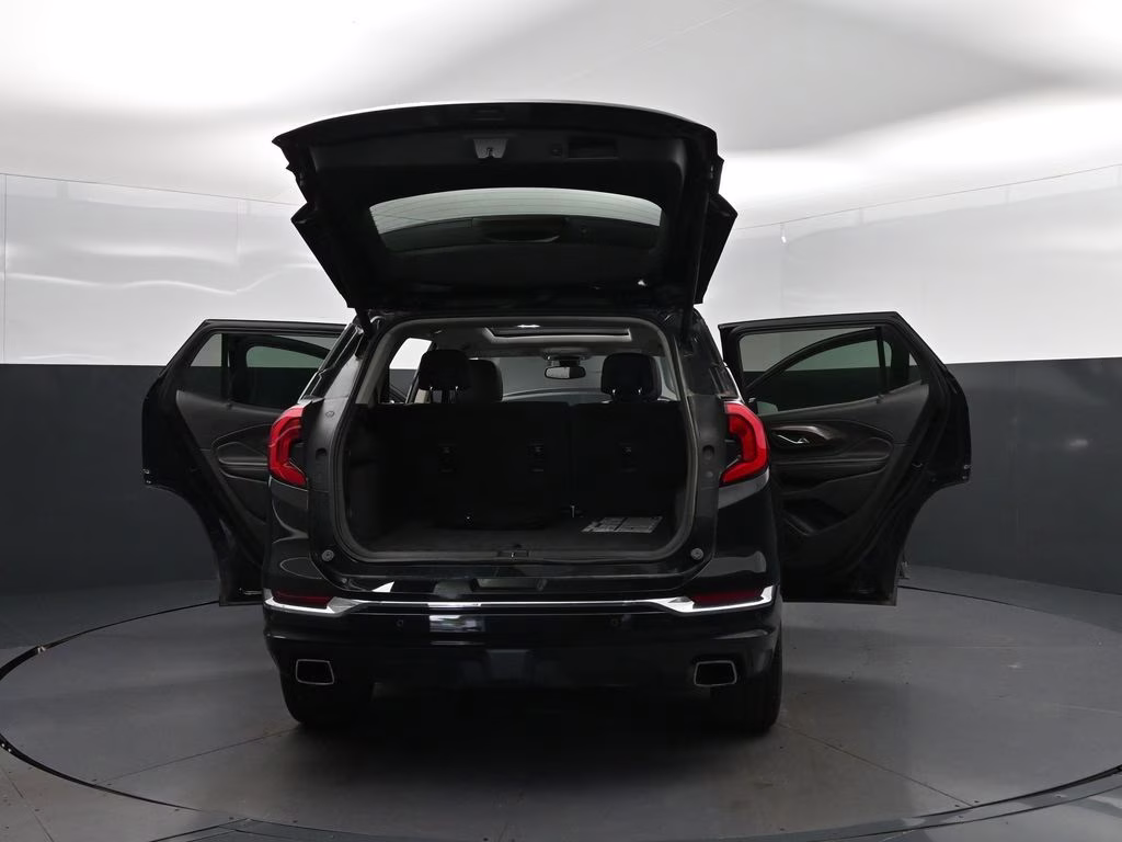 2018 Ebony Twilight Metallic GMC Terrain Denali FWD SUV
