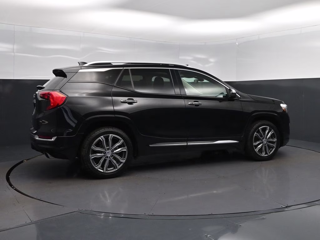 2018 Ebony Twilight Metallic GMC Terrain Denali FWD SUV