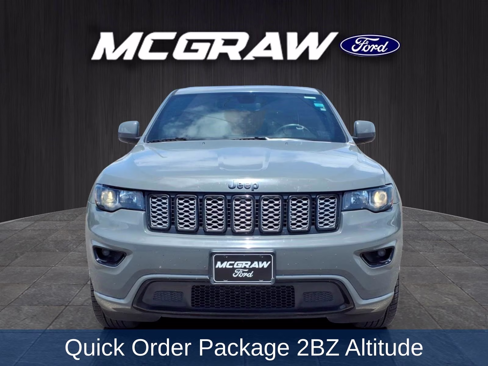 2020 Gray Clearcoat Jeep Grand Cherokee Altitude RWD SUV