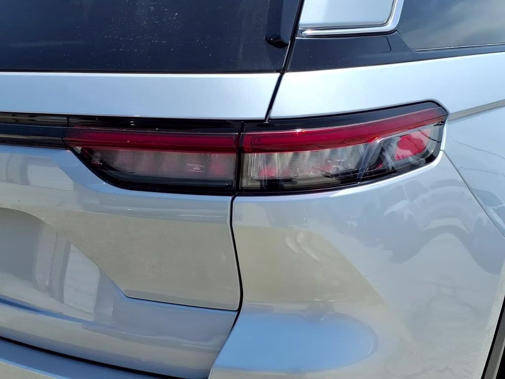 2022 SILVER ZYNITH Jeep Grand Cherokee 4xe 4xe 4X4 SUV