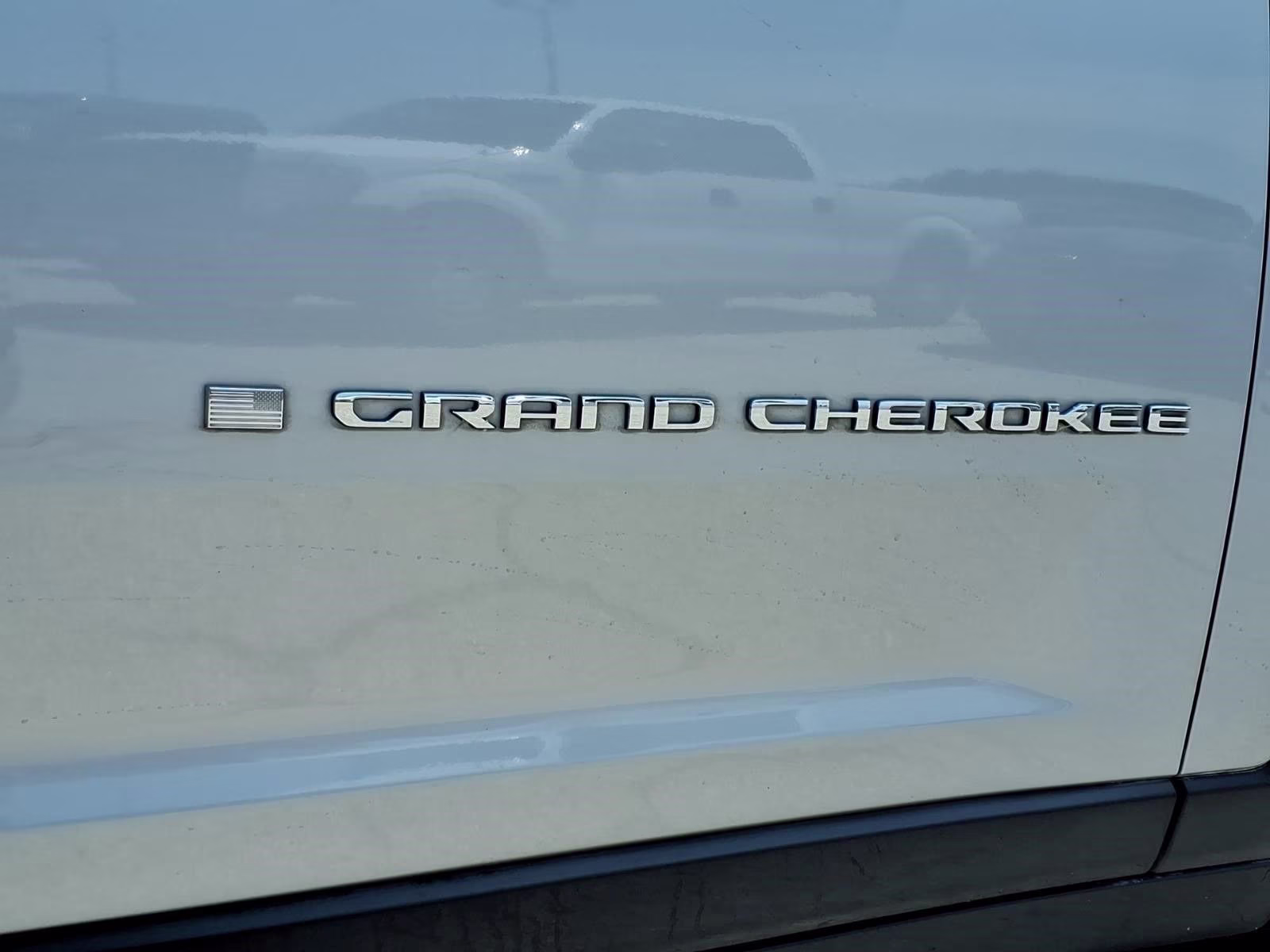 2022 Silver Jeep Grand Cherokee 4xe 4X4 SUV