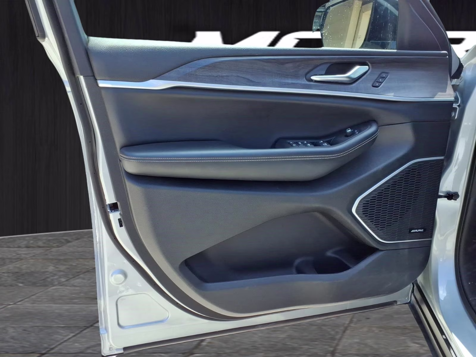 2022 Silver Jeep Grand Cherokee 4xe 4X4 SUV