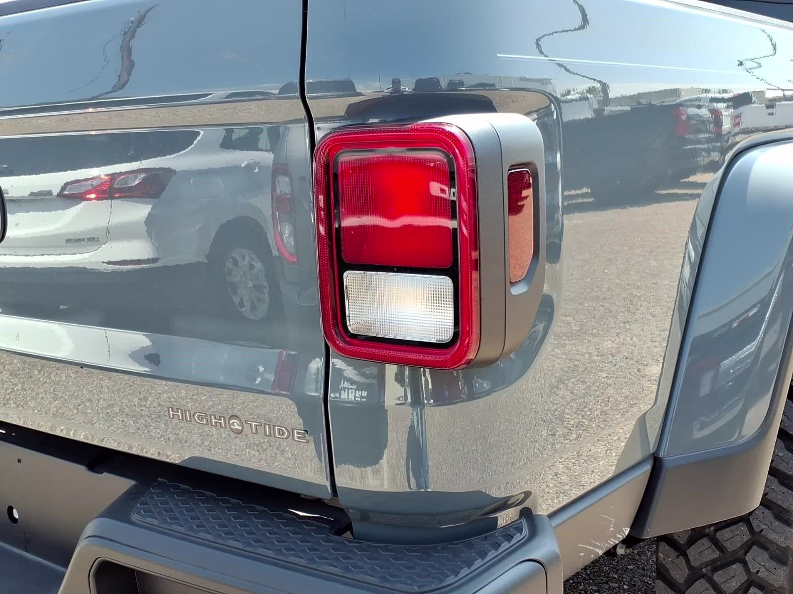2025 Anvil Clearcoat Jeep Gladiator High Tide 4X4 Truck