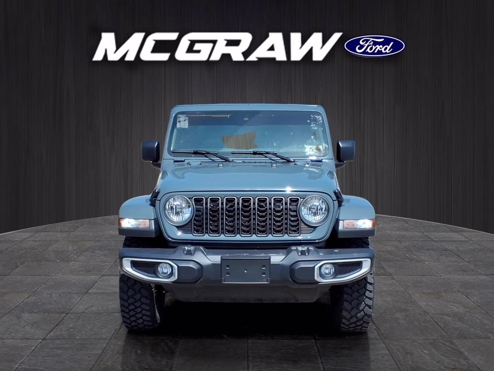 2025 Anvil Clearcoat Jeep Gladiator High Tide 4X4 Truck