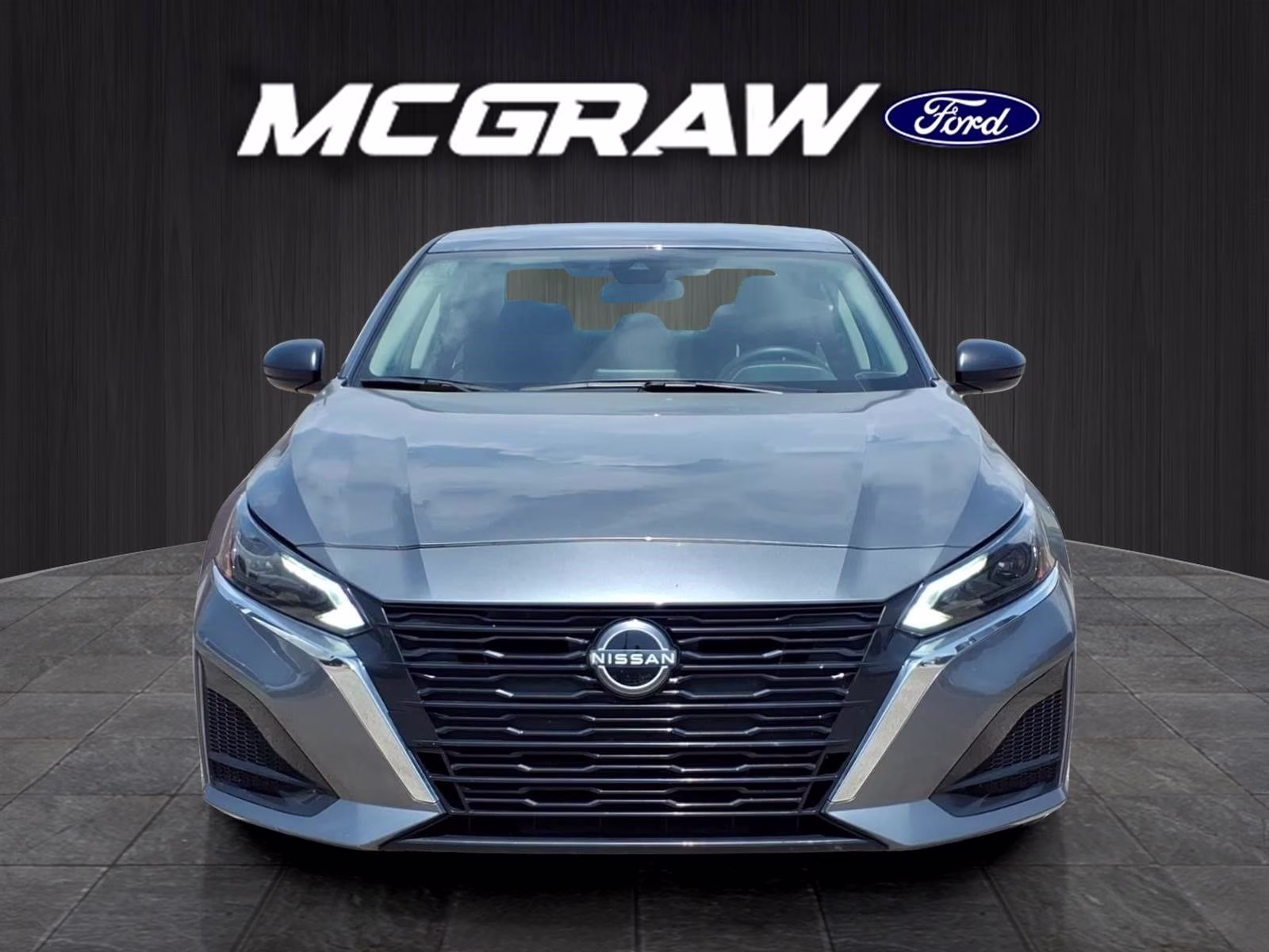 2025 Gun Metallic Nissan Altima 2.5 SV FWD Sedan
