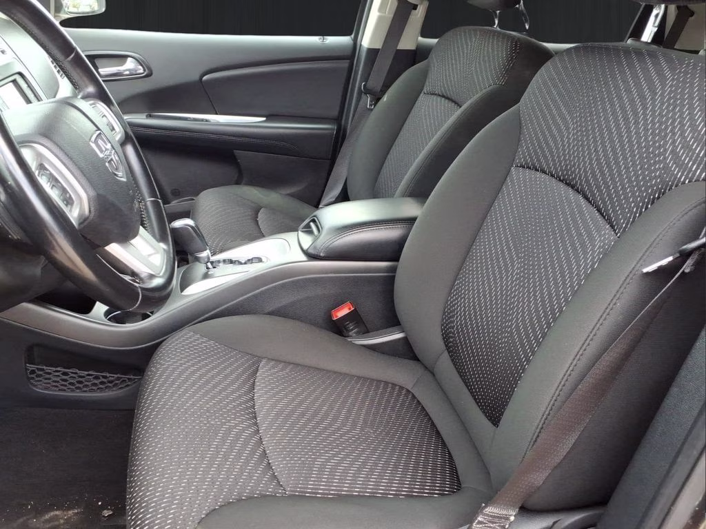 2020 Granite Pearlcoat Dodge Journey SE Value FWD SUV