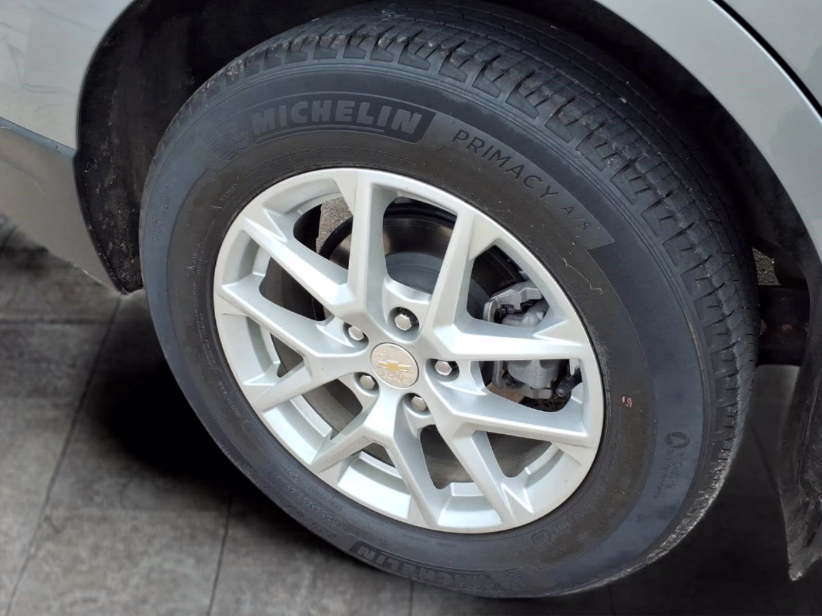 2023 Sterling Gray Metallic Chevrolet Equinox LT FWD SUV