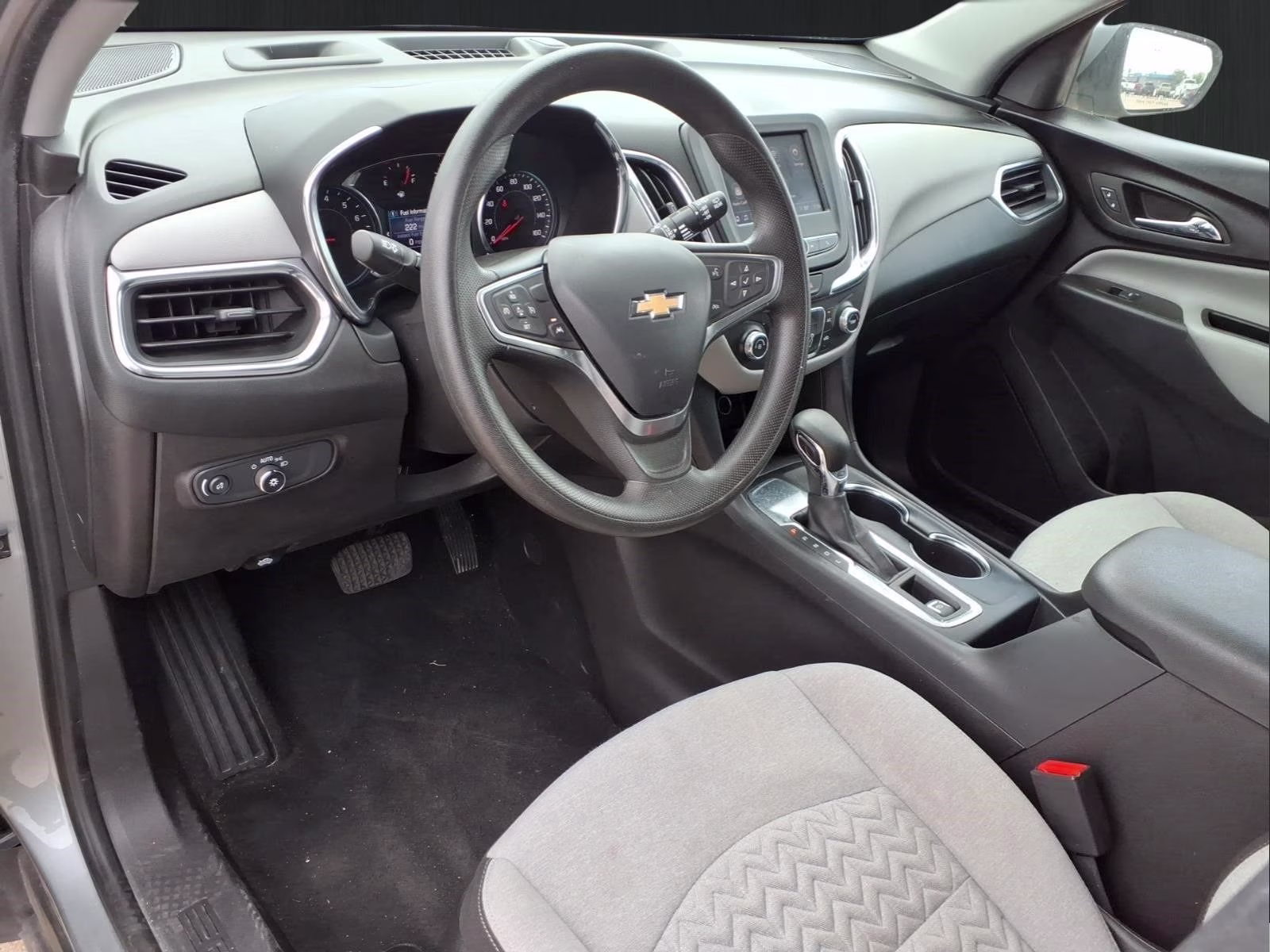 2023 Sterling Gray Metallic Chevrolet Equinox LT FWD SUV