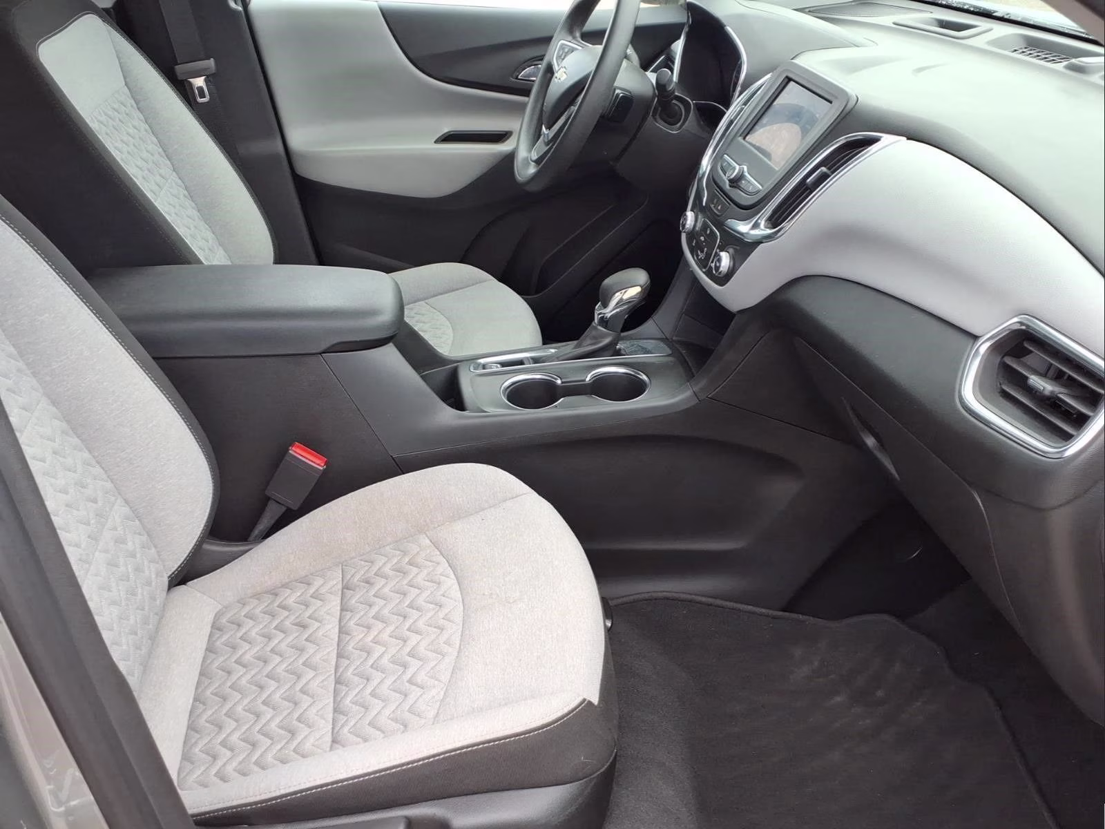 2023 Sterling Gray Metallic Chevrolet Equinox LT FWD SUV