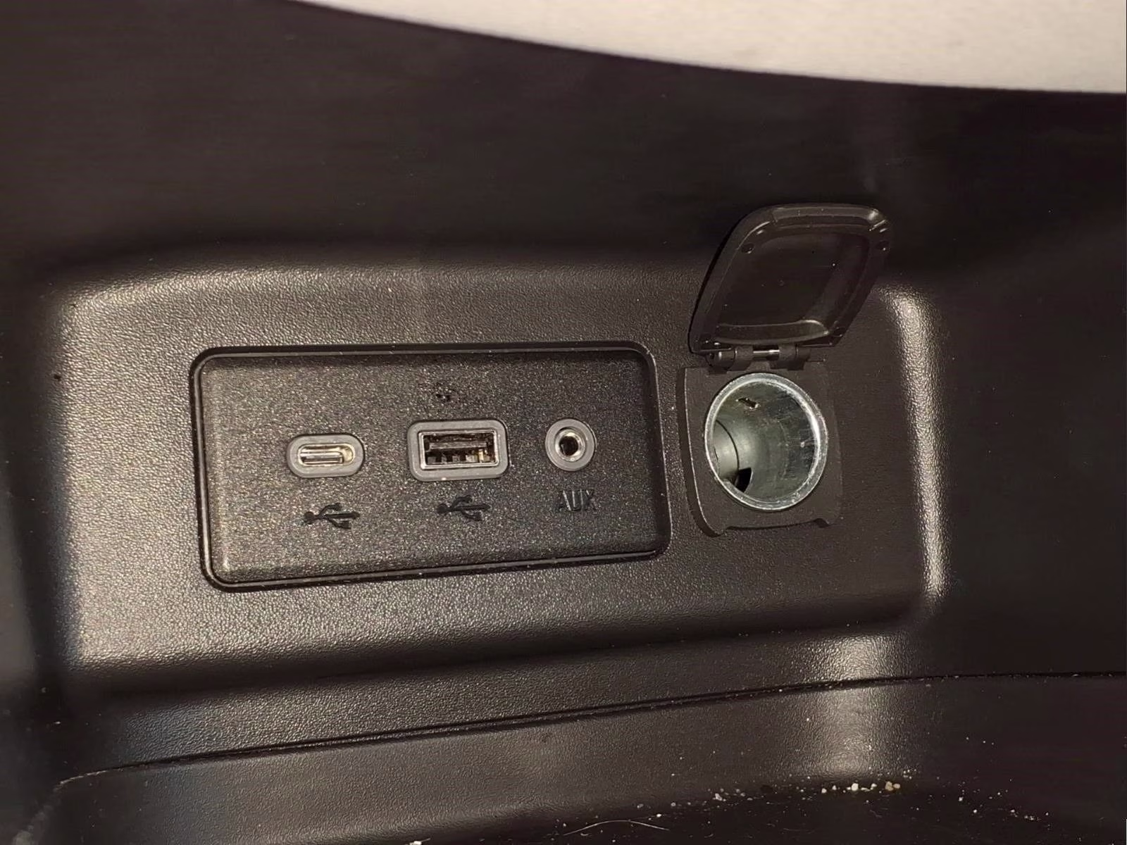 2023 Sterling Gray Metallic Chevrolet Equinox LT FWD SUV