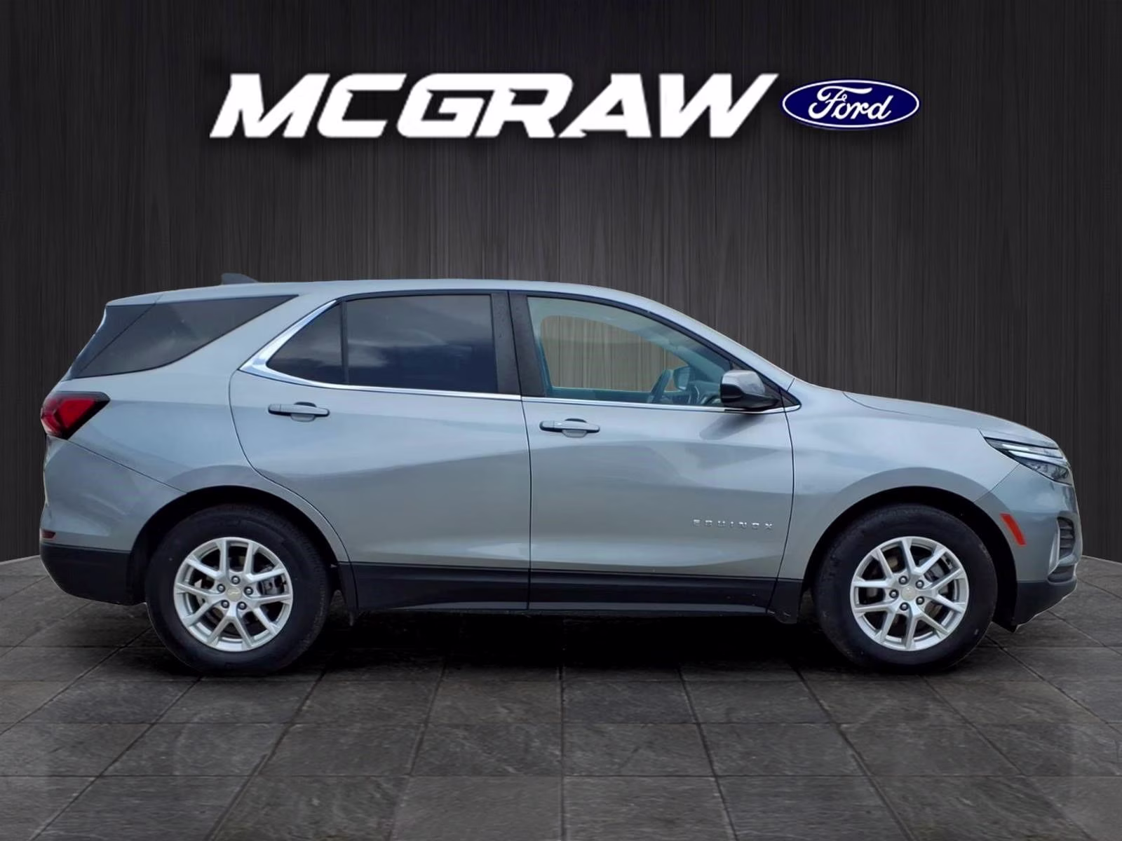 2023 Sterling Gray Metallic Chevrolet Equinox LT FWD SUV