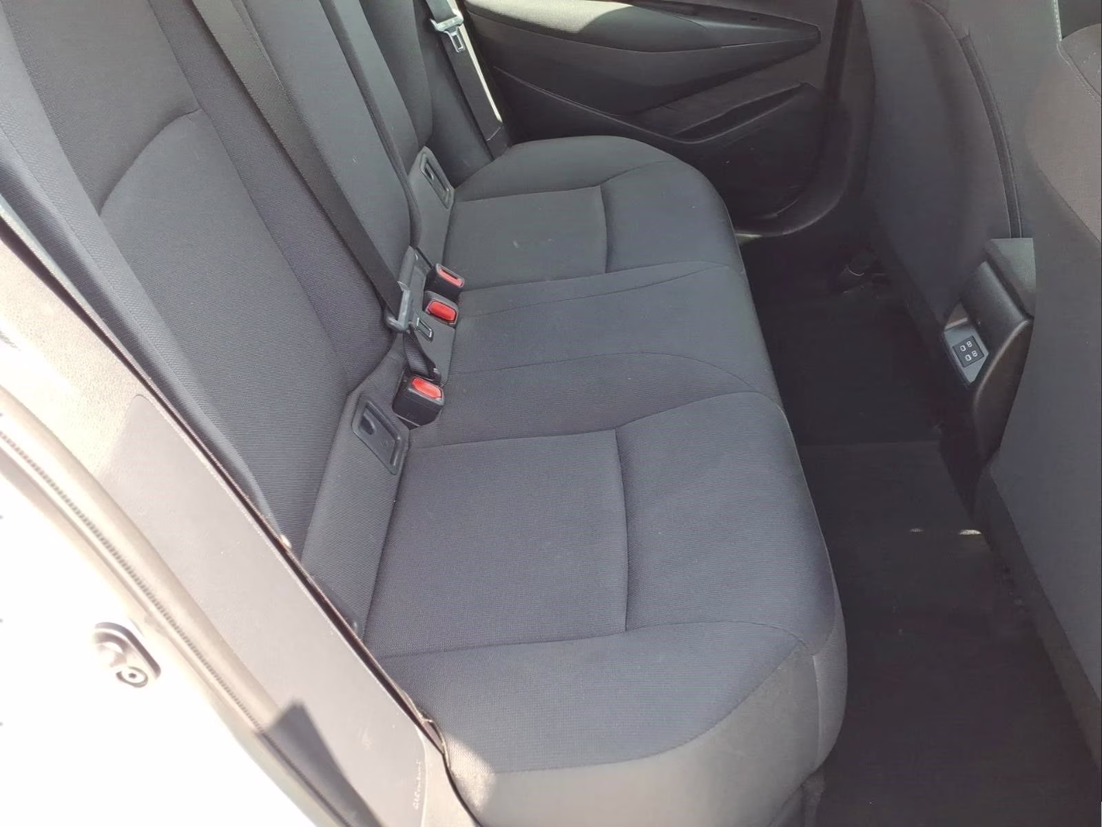 2025 Ice Toyota Corolla LE FWD Sedan