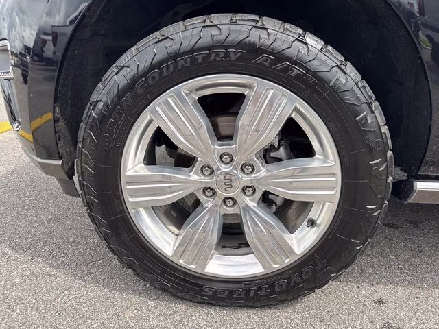 2022 Black Metallic Ford Expedition King Ranch 4X4 SUV