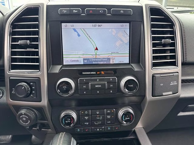 2020 Black Metallic Ford F-150 Platinum 4X4 Truck