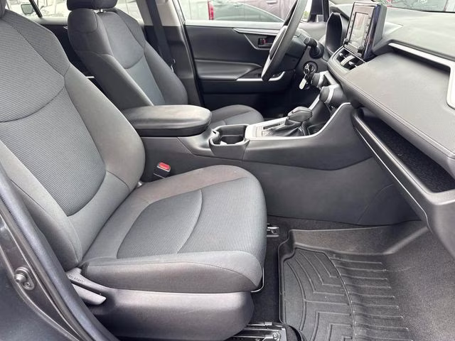 2021 Magnetic Gray Metallic Toyota RAV4 LE FWD SUV
