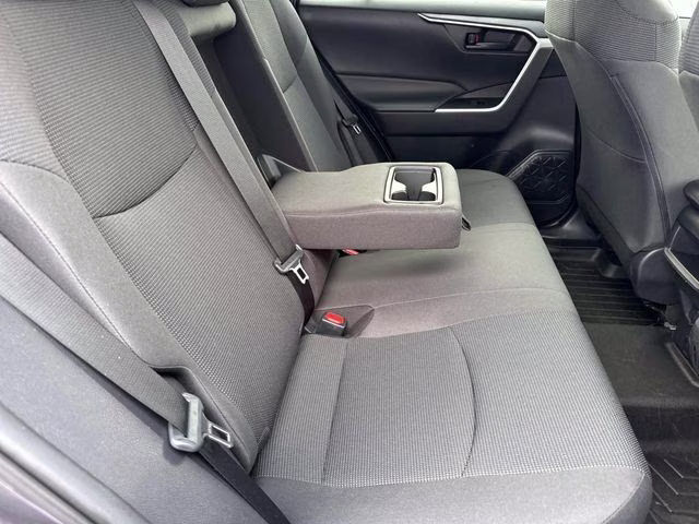 2021 Magnetic Gray Metallic Toyota RAV4 LE FWD SUV