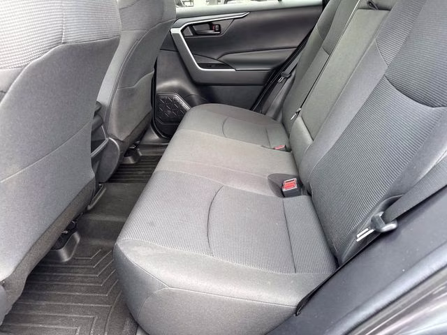 2021 Magnetic Gray Metallic Toyota RAV4 LE FWD SUV