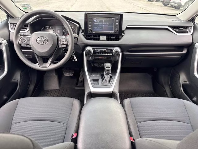 2021 Magnetic Gray Metallic Toyota RAV4 LE FWD SUV