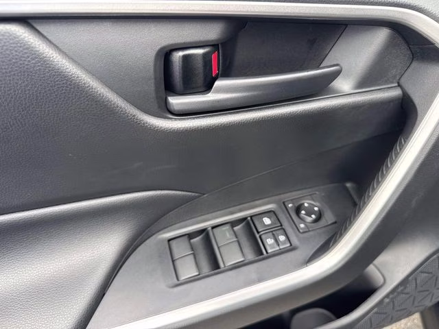2021 Magnetic Gray Metallic Toyota RAV4 LE FWD SUV