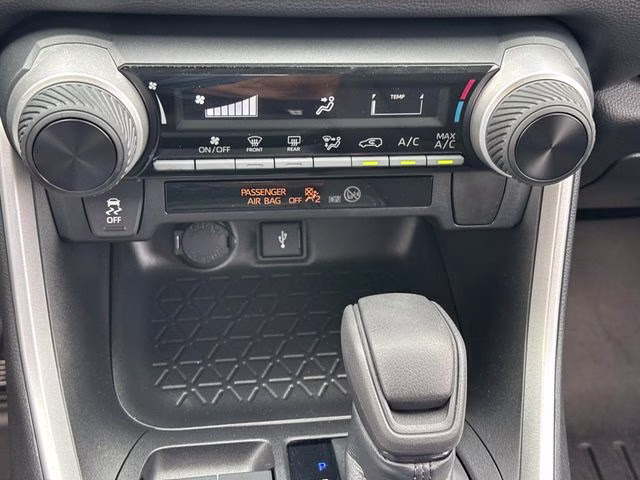 2021 Magnetic Gray Metallic Toyota RAV4 LE FWD SUV
