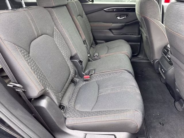 2023 Black Honda Pilot Sport AWD SUV