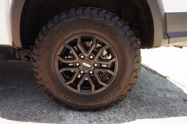 2025 Oxford White Ford Ranger Raptor 4X4 Truck