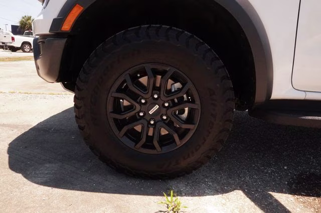 2025 Oxford White Ford Ranger Raptor 4X4 Truck