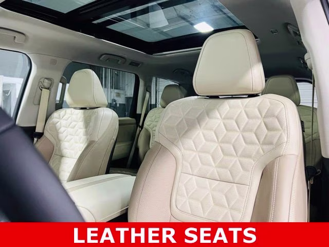 2026 Aspen White/Super Black Nissan Armada Platinum 4X4 SUV