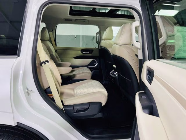 2026 Aspen White/Super Black Nissan Armada Platinum 4X4 SUV