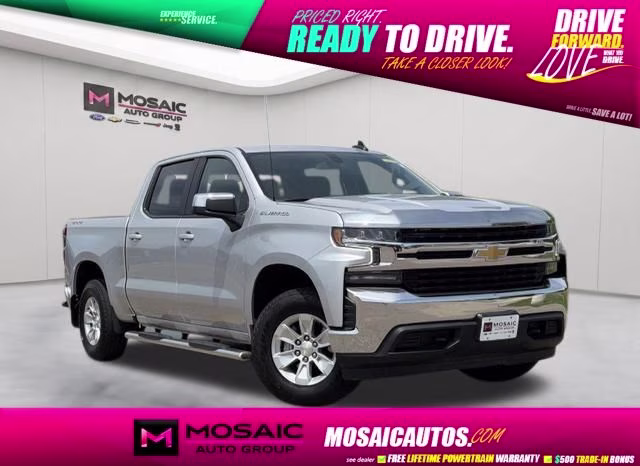 2021 Silver Ice Metallic Chevrolet Silverado 1500 LT 4X4 Truck