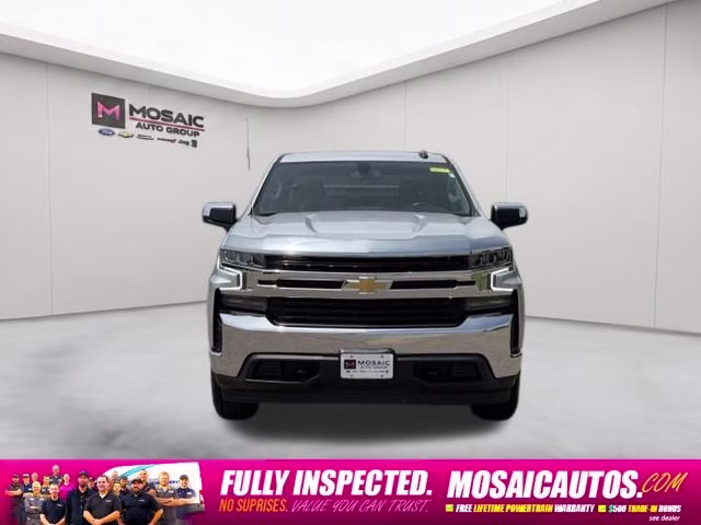 2021 Silver Ice Metallic Chevrolet Silverado 1500 LT 4X4 Truck