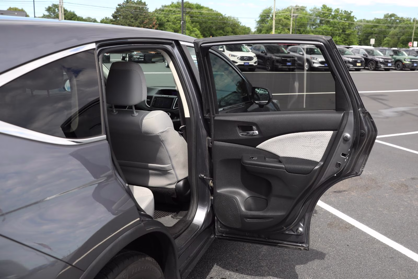 2016 Modern Steel Metallic Honda CR-V EX AWD SUV