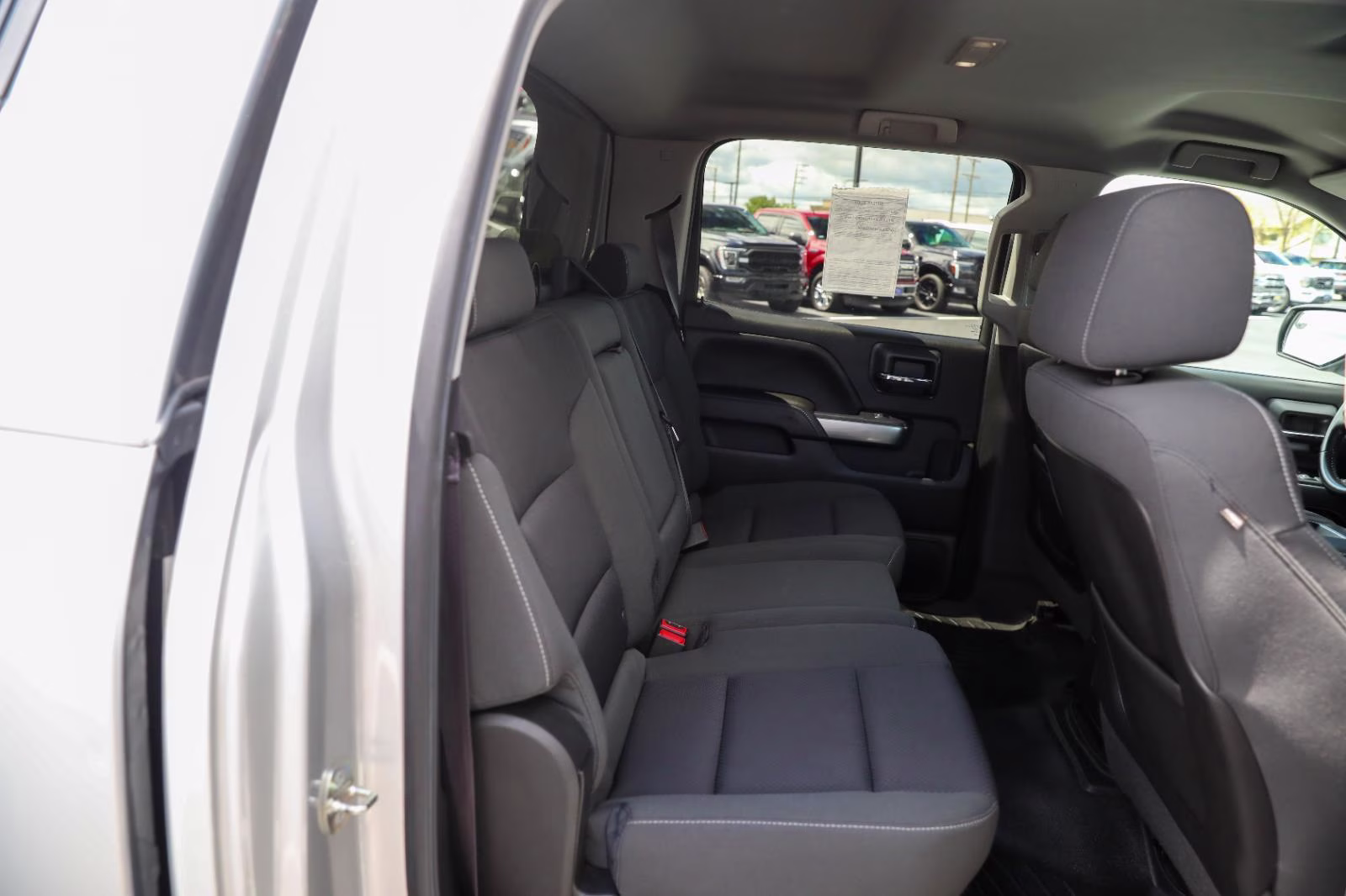 2015 Silver Ice Metallic Chevrolet Silverado 1500 LT 4X4 Truck