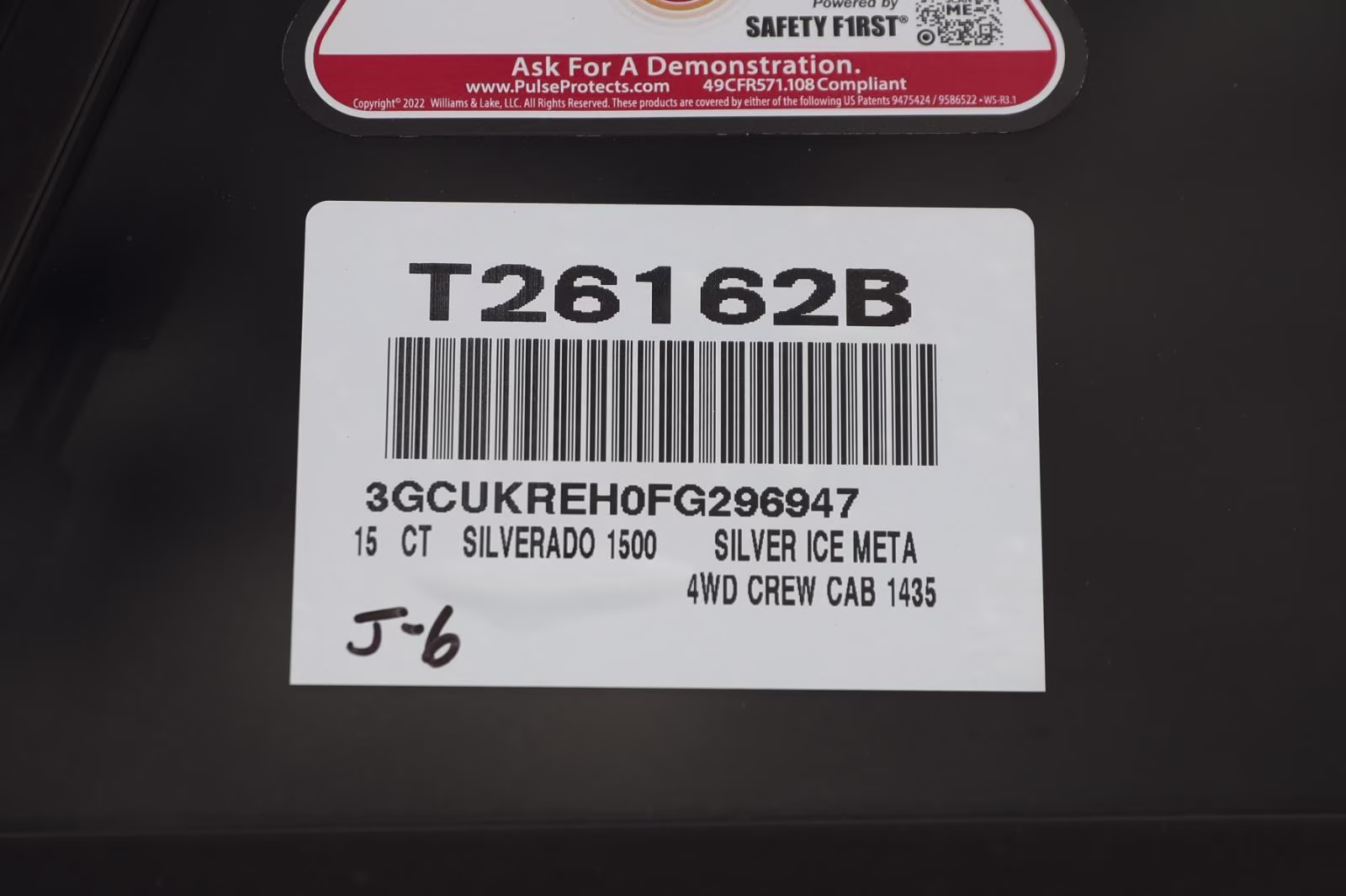 2015 Silver Ice Metallic Chevrolet Silverado 1500 LT 4X4 Truck