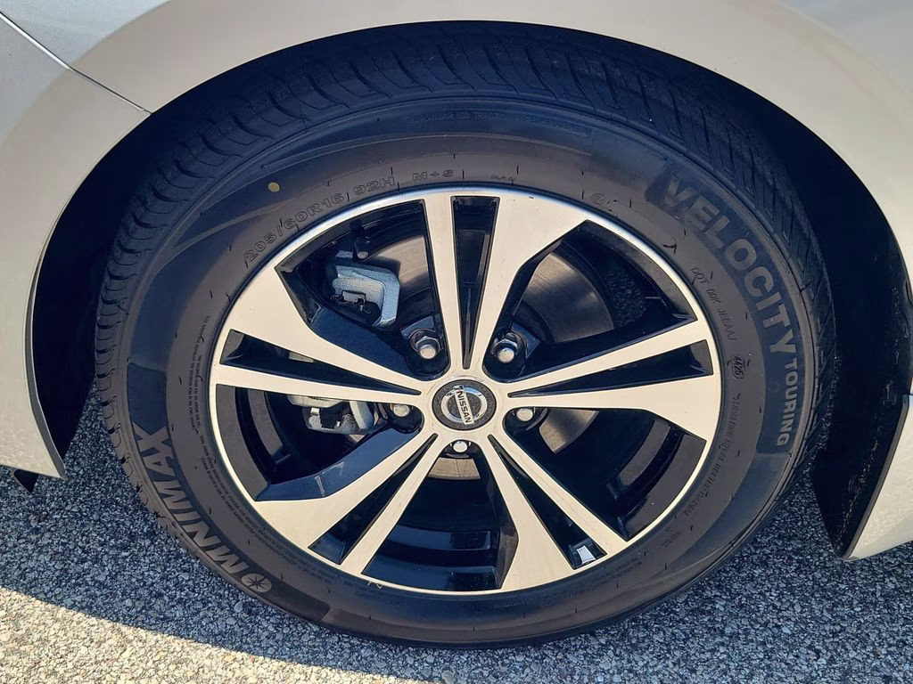 2023 Brilliant Silver Metallic Nissan Sentra SV FWD Sedan