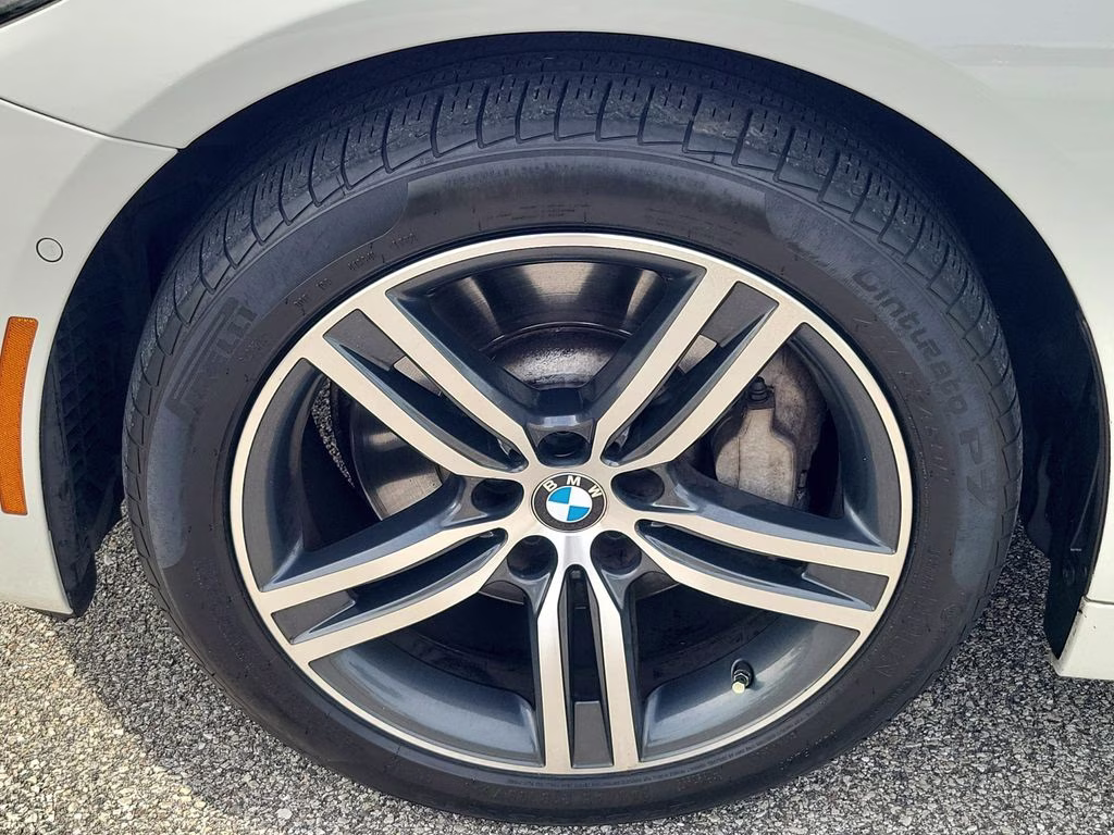 2021 Alpine White BMW 5 Series 530i RWD Sedan