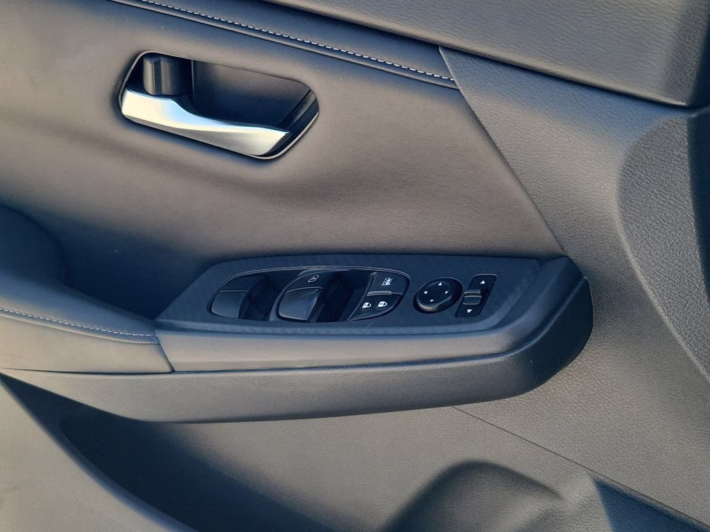 2023 Brilliant Silver Metallic Nissan Sentra SV FWD Sedan