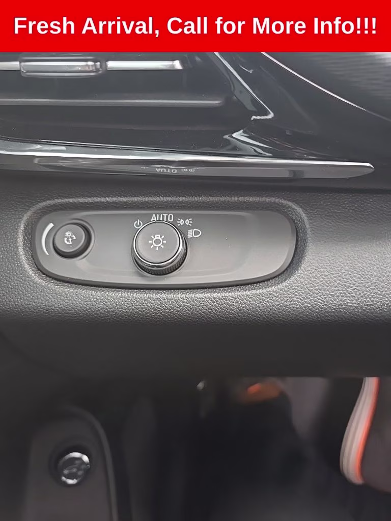 2025 Ebony Twilight Metallic Buick Envista Sport Touring FWD SUV