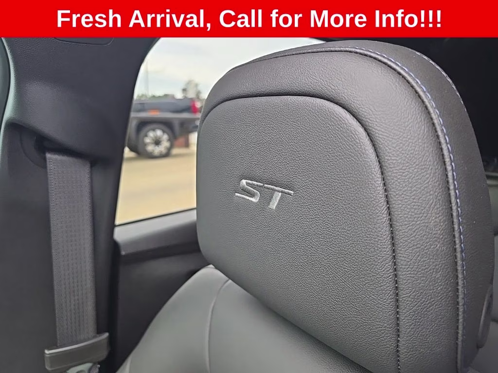 2025 Ebony Twilight Metallic Buick Envista Sport Touring FWD SUV