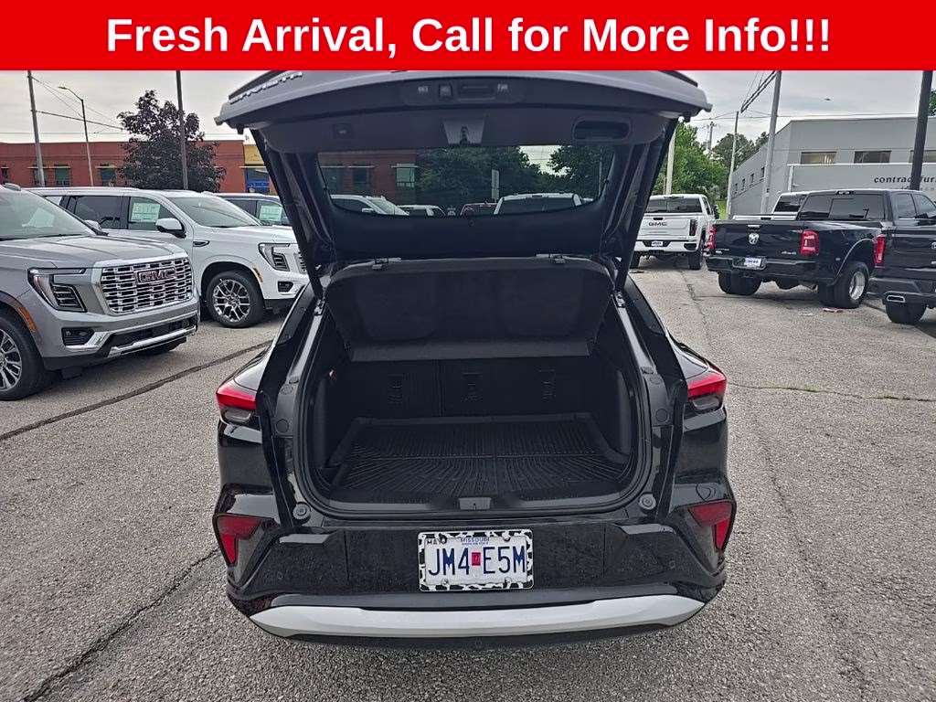 2025 Ebony Twilight Metallic Buick Envista Sport Touring FWD SUV